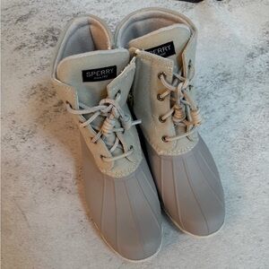Sperry Saltwater Ivory Women’s Duck Wool Rain Boots 9